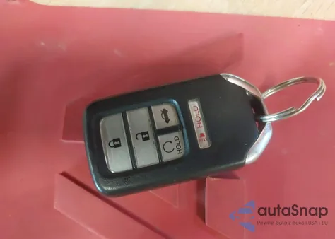 2016 Honda Accord Touring z USA, uszkodzony, nr VIN 1HGCR3F95GA032197